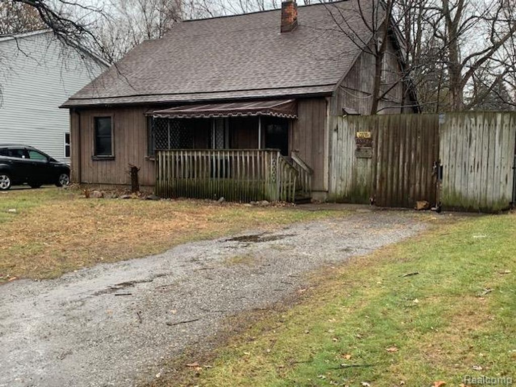 35321 Hazelwood Street, Westland, MI 48186