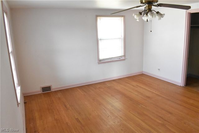 231 Trumbull Avenue NE, Warren, OH 44483