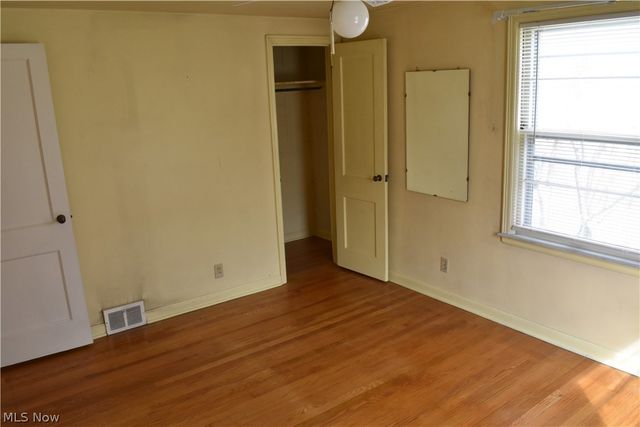 231 Trumbull Avenue NE, Warren, OH 44483