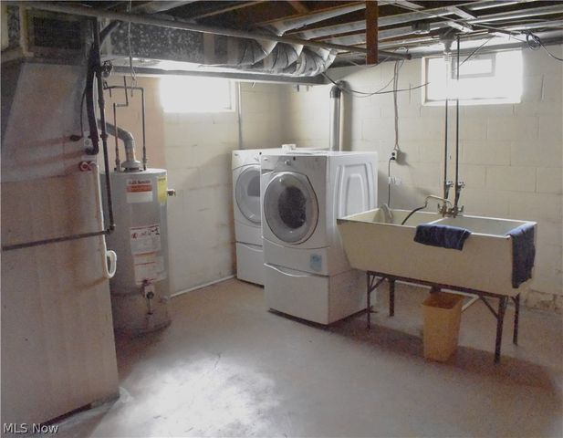 231 Trumbull Avenue NE, Warren, OH 44483