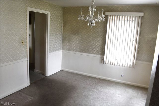 231 Trumbull Avenue NE, Warren, OH 44483