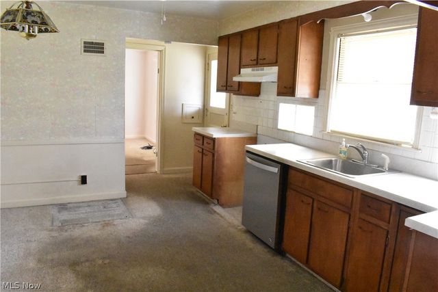 231 Trumbull Avenue NE, Warren, OH 44483