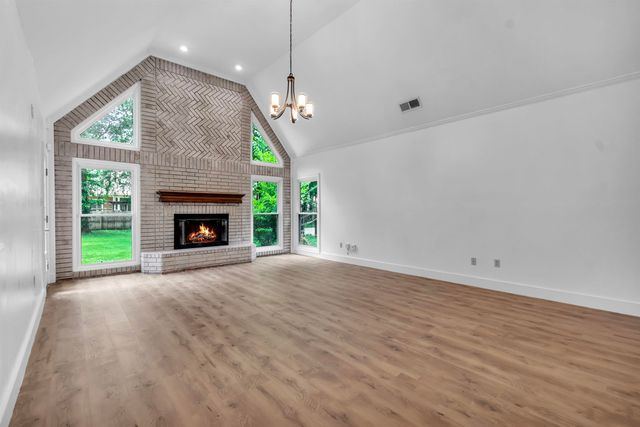 8756 RIVERWOOD FARMS PKY, Memphis, TN 38016