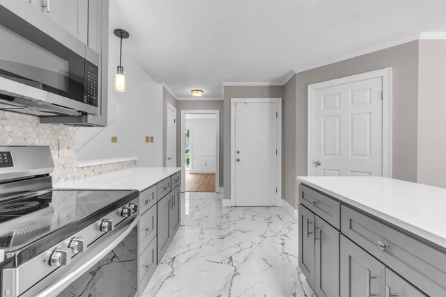 8756 RIVERWOOD FARMS PKY, Memphis, TN 38016