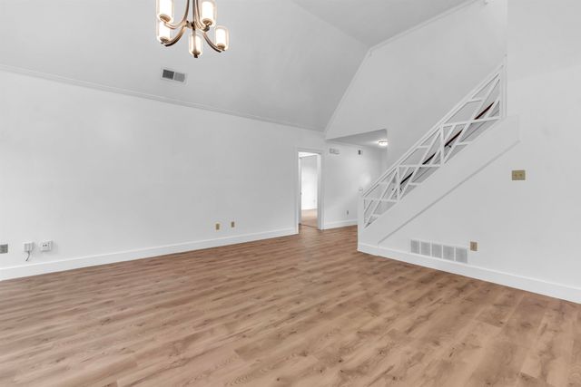 8756 RIVERWOOD FARMS PKY, Memphis, TN 38016