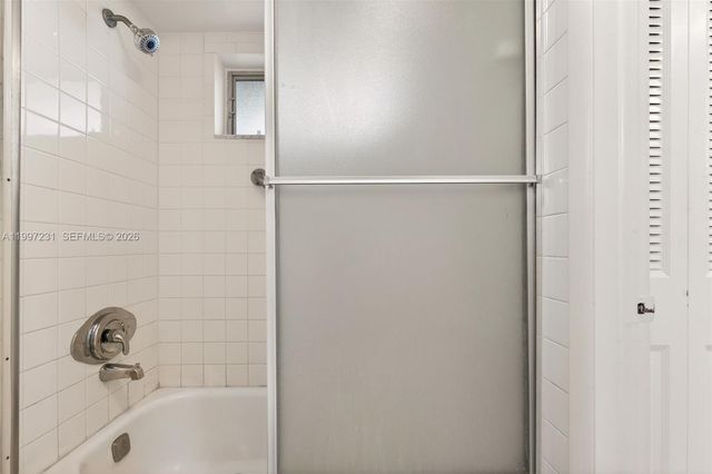 5801 NW 62nd Ave 106, Tamarac, FL 33319