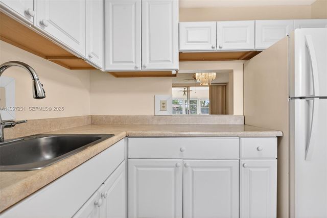 5801 NW 62nd Ave 106, Tamarac, FL 33319