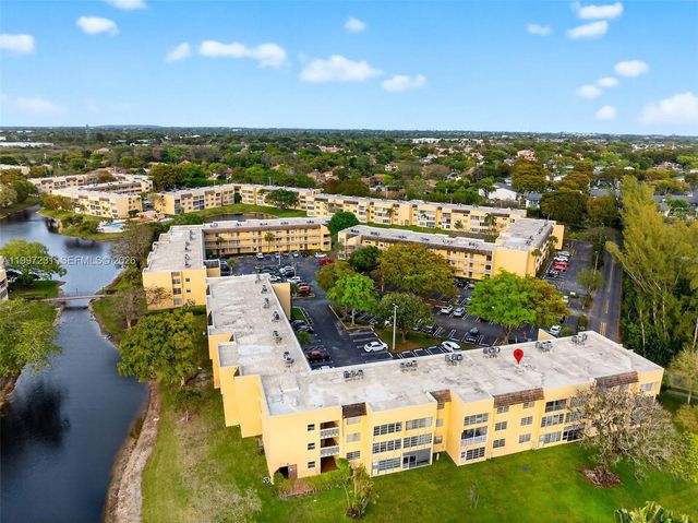 5801 NW 62nd Ave 106, Tamarac, FL 33319