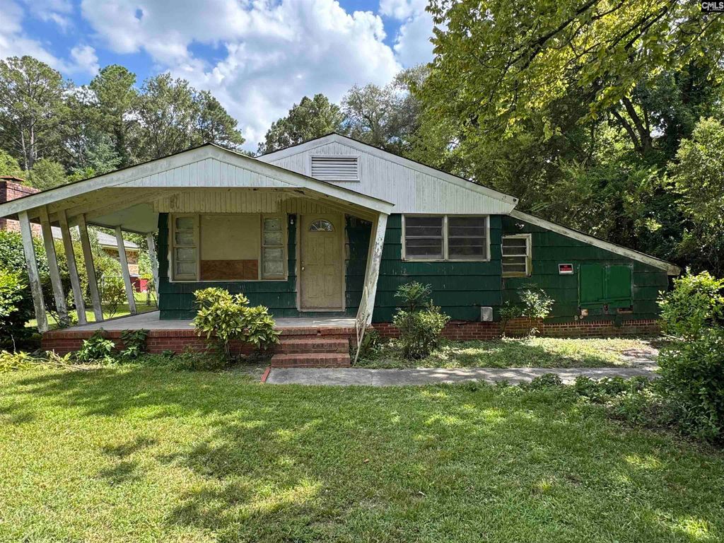 715 Pine Street, Camden, SC 29020
