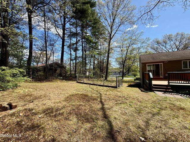 8 Kimberly Lane, Moreau, NY 12828