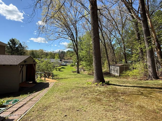 8 Kimberly Lane, Moreau, NY 12828