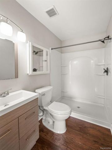 1428 Crescent Lane, Rochester Hills, MI 48306