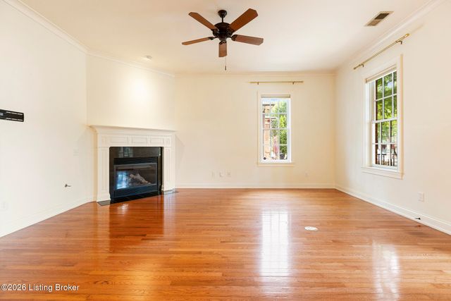 9509 Delphinium St 102, Prospect, KY 40059