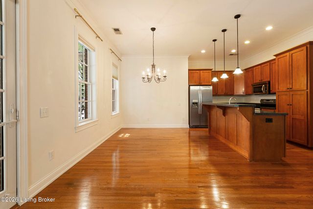 9509 Delphinium St 102, Prospect, KY 40059