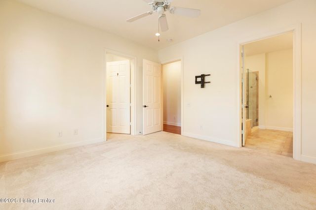 9509 Delphinium St 102, Prospect, KY 40059