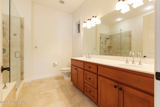 9509 Delphinium St 102, Prospect, KY 40059