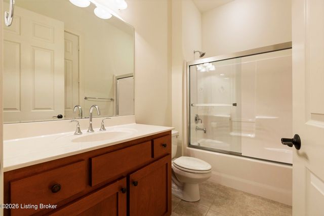 9509 Delphinium St 102, Prospect, KY 40059