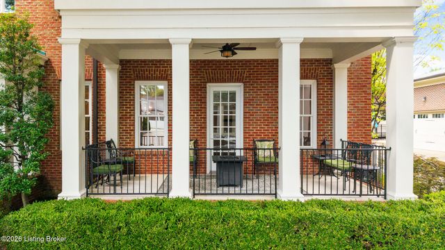 9509 Delphinium St 102, Prospect, KY 40059