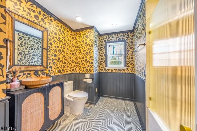 250 Old Short Hills Rd, Millburn Twp., NJ 07078