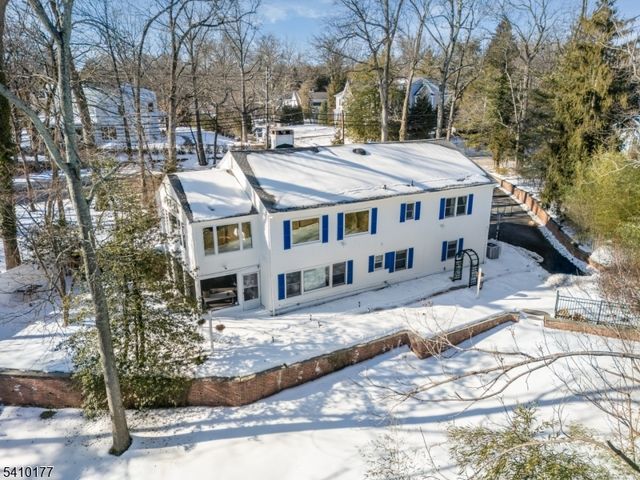 250 Old Short Hills Rd, Millburn Twp., NJ 07078