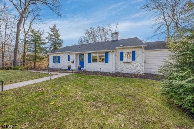 250 Old Short Hills Rd, Millburn Twp., NJ 07078