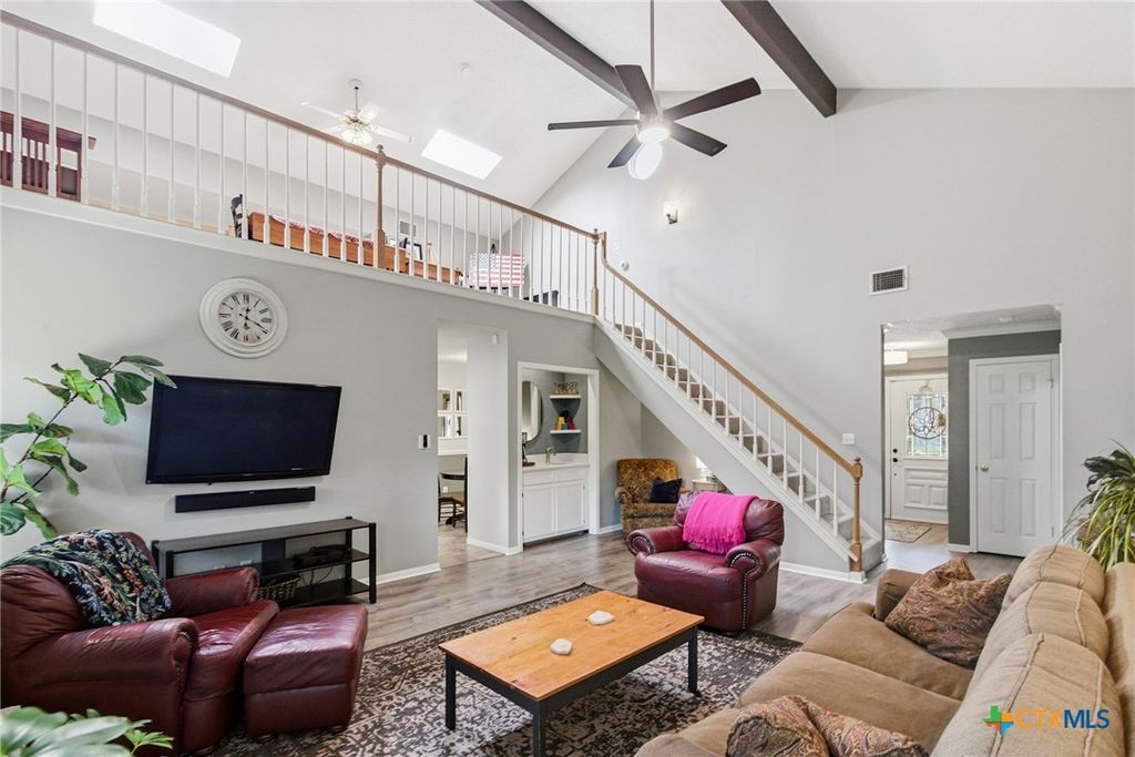 Image 21 of property listing at 805 Santa Fe, Victoria, TX 77904