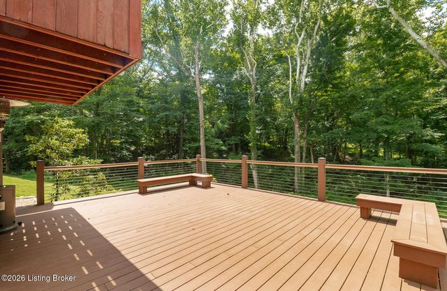 6302 Shadow Wood Ct, Prospect, KY 40059