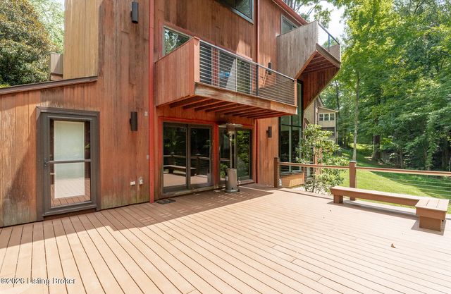 6302 Shadow Wood Ct, Prospect, KY 40059
