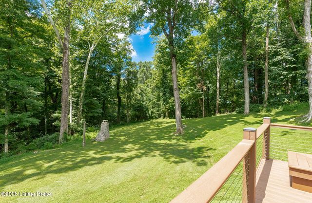 6302 Shadow Wood Ct, Prospect, KY 40059