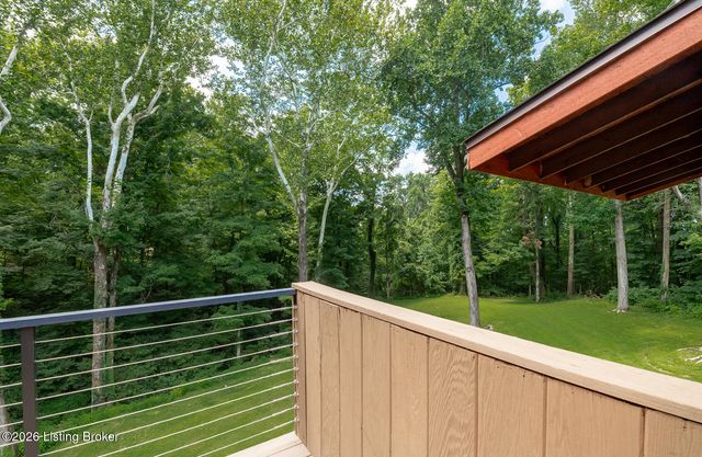 6302 Shadow Wood Ct, Prospect, KY 40059