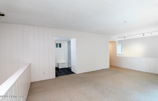 6302 Shadow Wood Ct, Prospect, KY 40059
