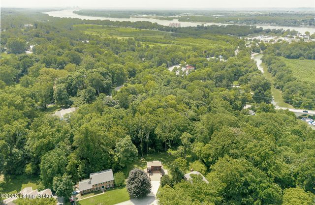 6302 Shadow Wood Ct, Prospect, KY 40059