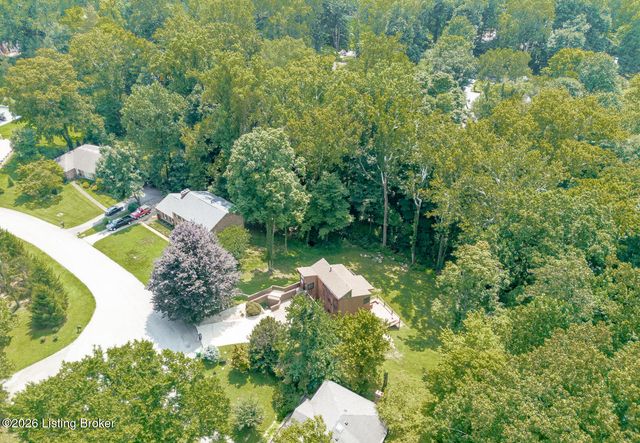 6302 Shadow Wood Ct, Prospect, KY 40059
