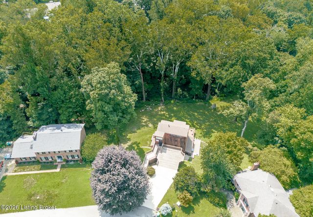 6302 Shadow Wood Ct, Prospect, KY 40059
