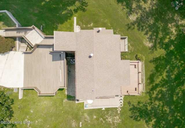 6302 Shadow Wood Ct, Prospect, KY 40059