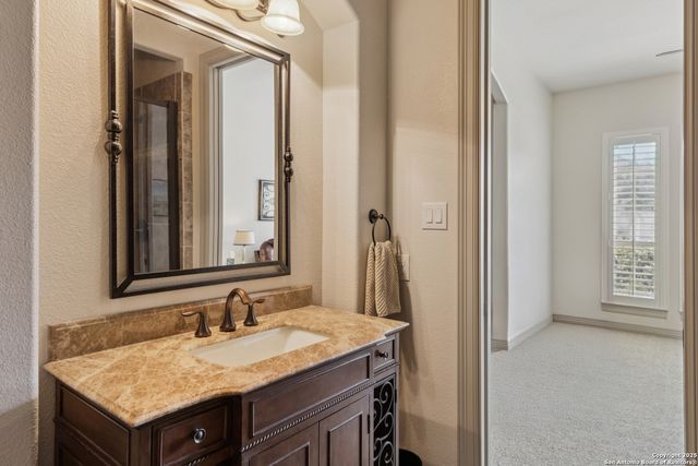 211 Granville Way, Shavano Park, TX 78231