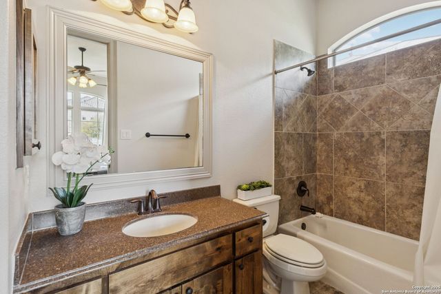 211 Granville Way, Shavano Park, TX 78231