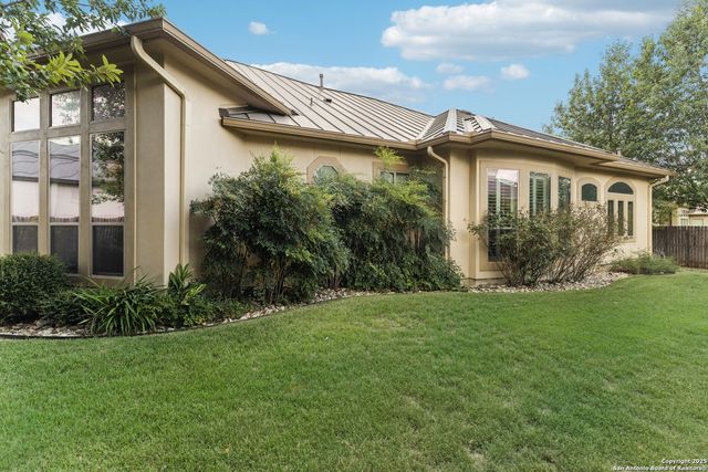 211 Granville Way, Shavano Park, TX 78231