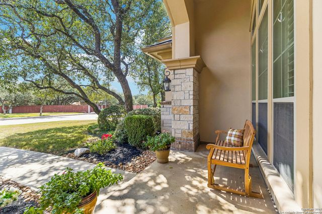 211 Granville Way, Shavano Park, TX 78231