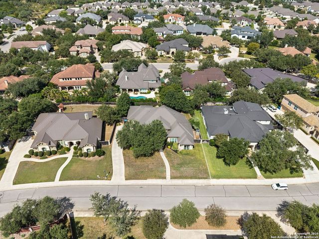 211 Granville Way, Shavano Park, TX 78231
