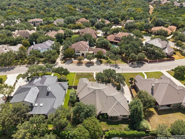 211 Granville Way, Shavano Park, TX 78231