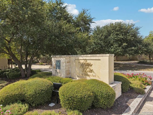 211 Granville Way, Shavano Park, TX 78231