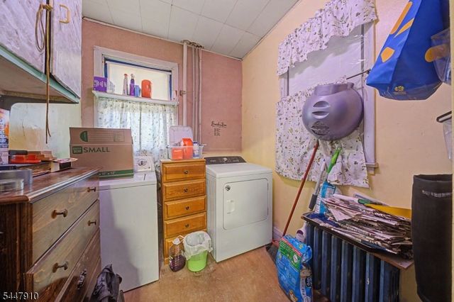 322 Hickory St, Kearny Town, NJ 07032