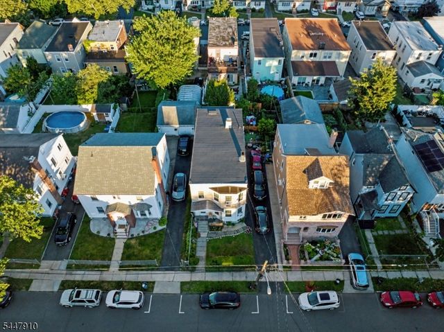 322 Hickory St, Kearny Town, NJ 07032