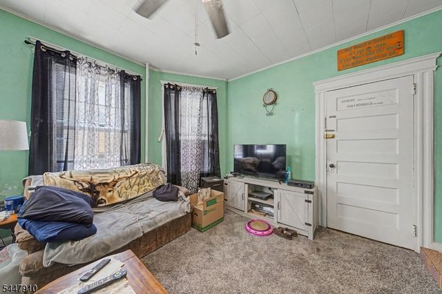 322 Hickory St, Kearny Town, NJ 07032