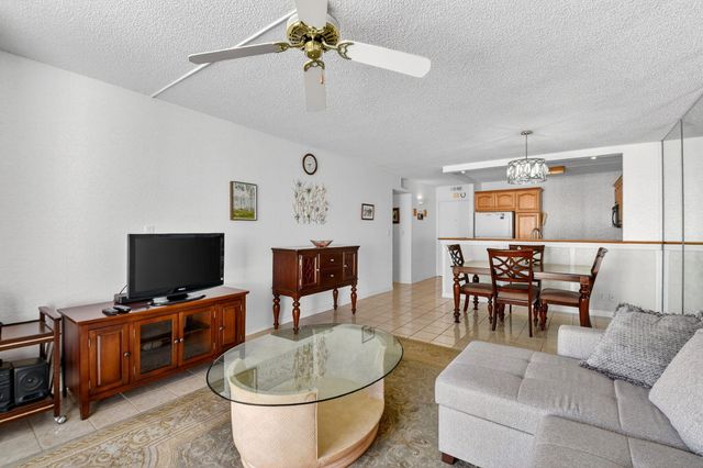 3540 S Ocean Boulevard 604, South Palm Beach, FL 33480