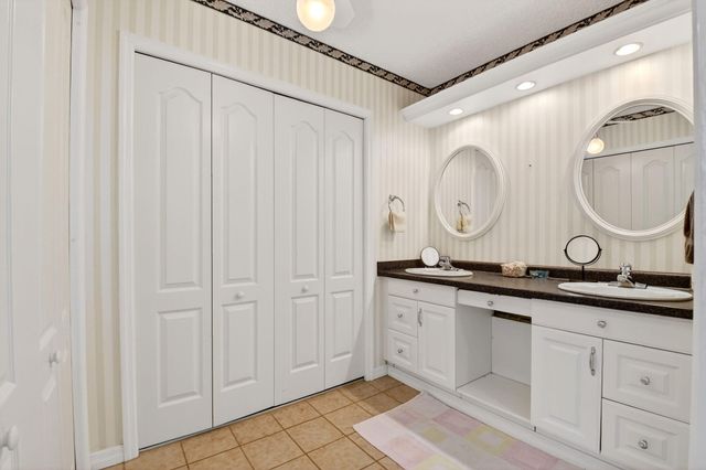 3540 S Ocean Boulevard 604, South Palm Beach, FL 33480