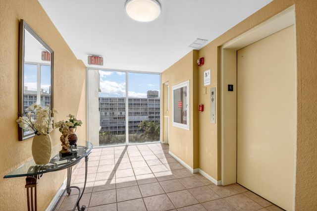 3540 S Ocean Boulevard 604, South Palm Beach, FL 33480