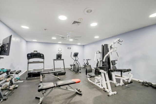 3540 S Ocean Boulevard 604, South Palm Beach, FL 33480