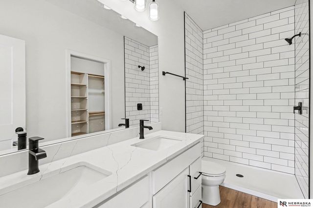 833 W El Alameda Street, Lincoln, NE 68523